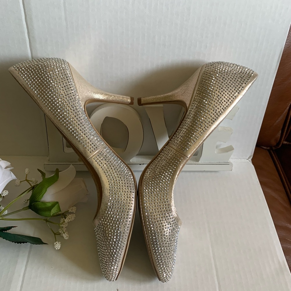 I.N.C International Concepts Heels Shoes Gold Sparkles Heels Size 10. - Picture 3 of 9